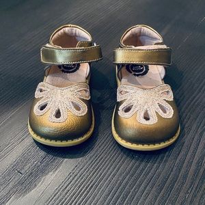 Livie and Luca Petals size 5 toddler